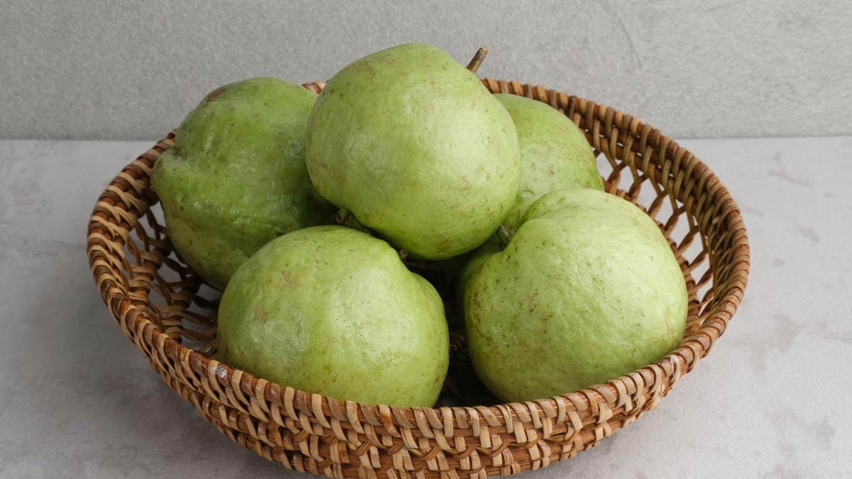 how to choose sweet guava