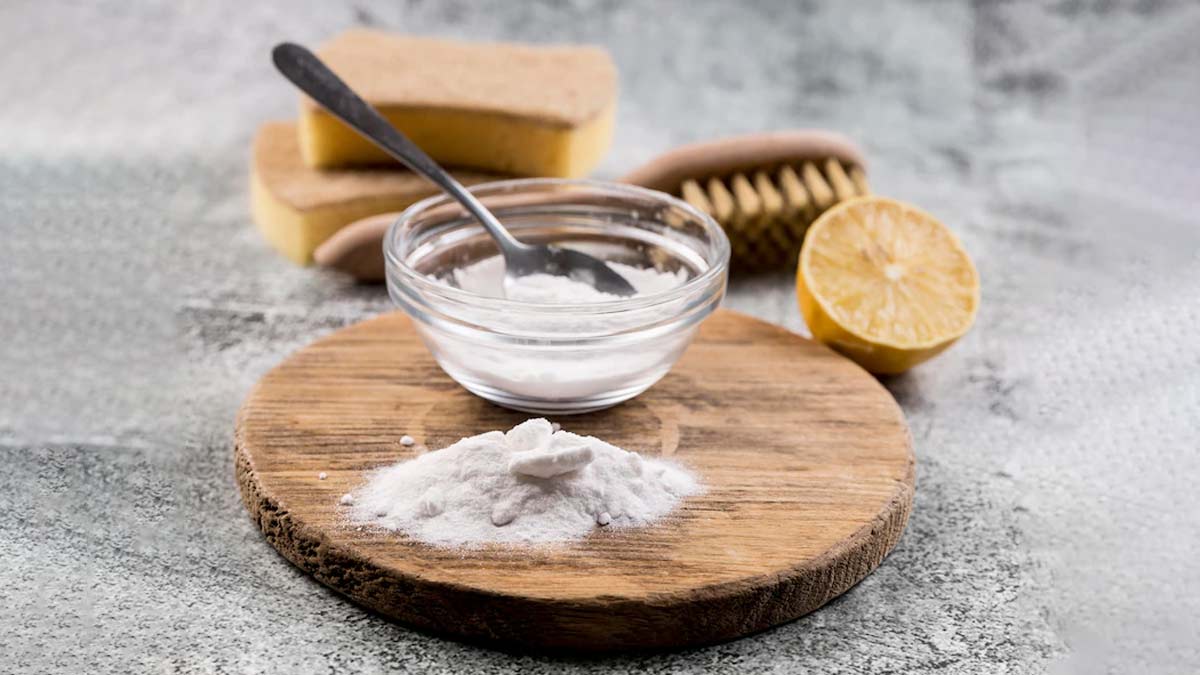 how to use baking soda and onion