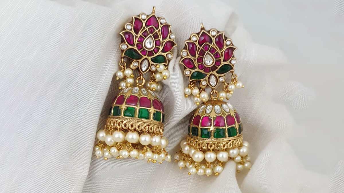 jadau kundan jhumka design