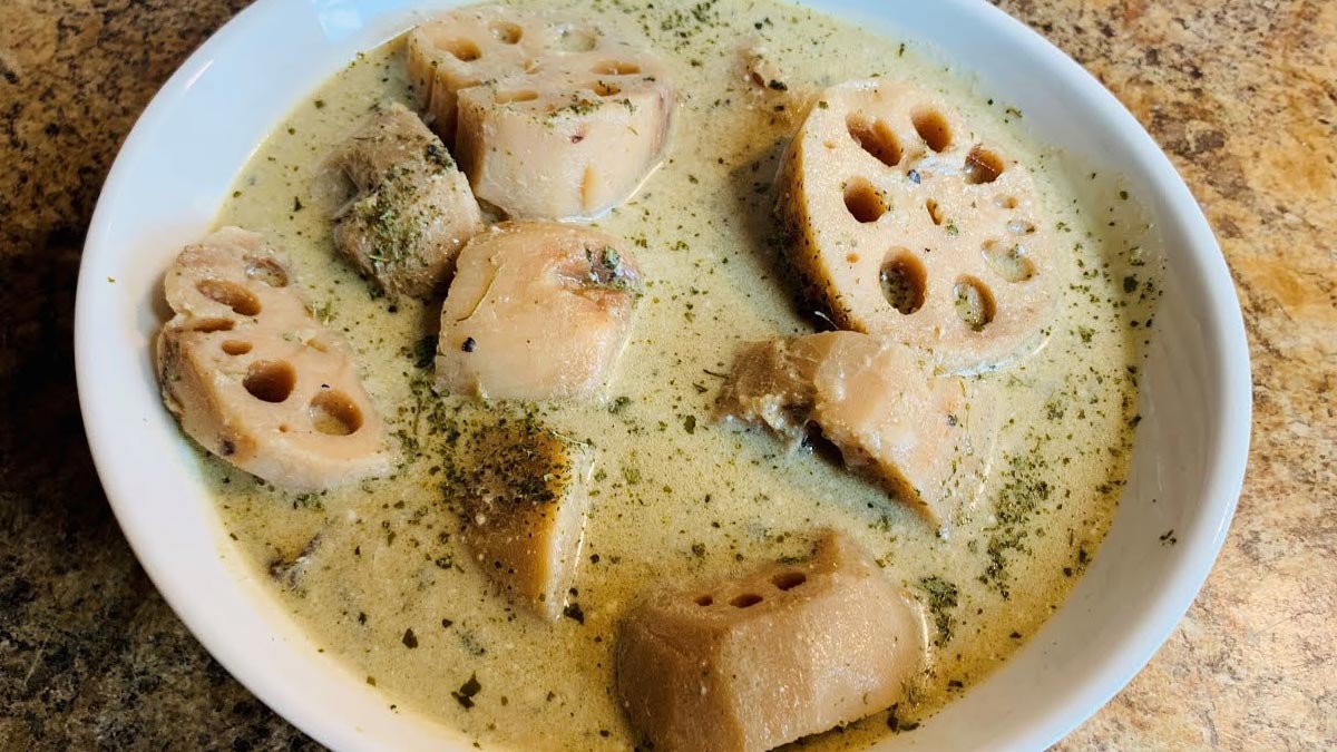 प्रसिद्ध नदरू यखनी डिश किस राज्य में सबसे अधिक पसंद किया जाता है? jammu kashmir famous food