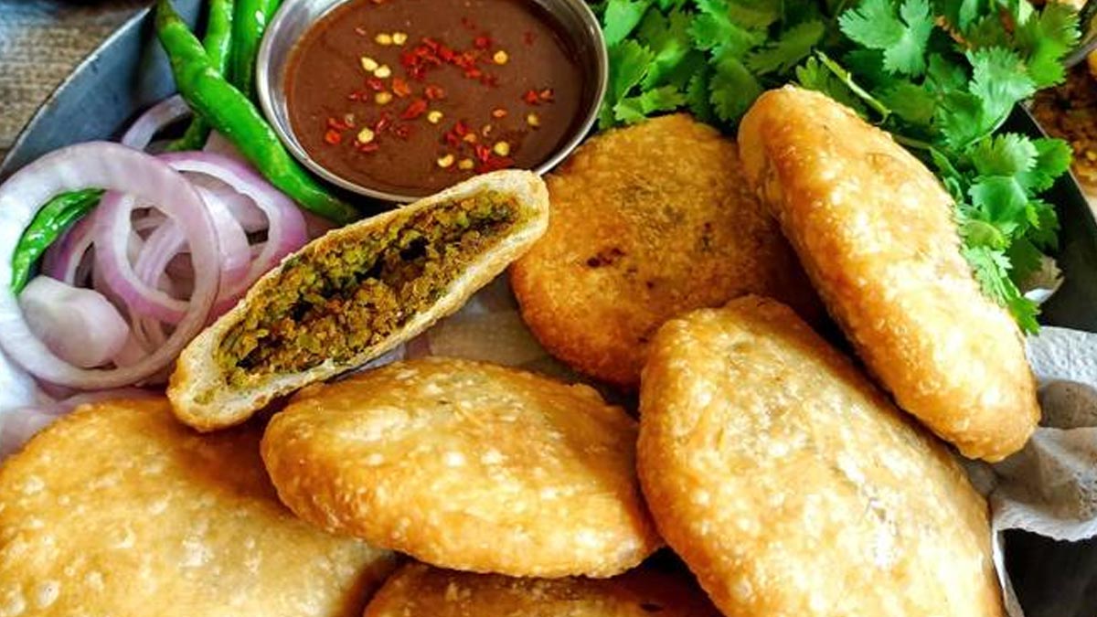 खस्ता कचोरी इनमें से किस राज्य में स्ट्रीट फ़ूड के रूप में पसंद किया जाता है? khasta kochori