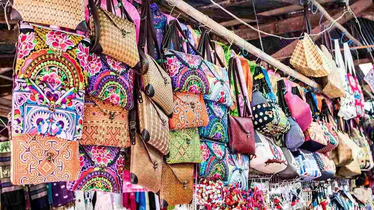 Wondering About the Right Shopping Places in Delhi? End Your Bridal Lehenga  Hunt With These Fantastic Markets