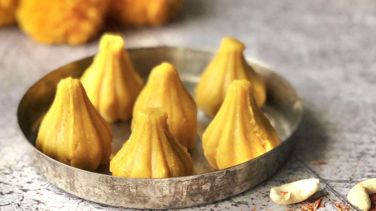 रवा और केसर मोदक rava kesar modak