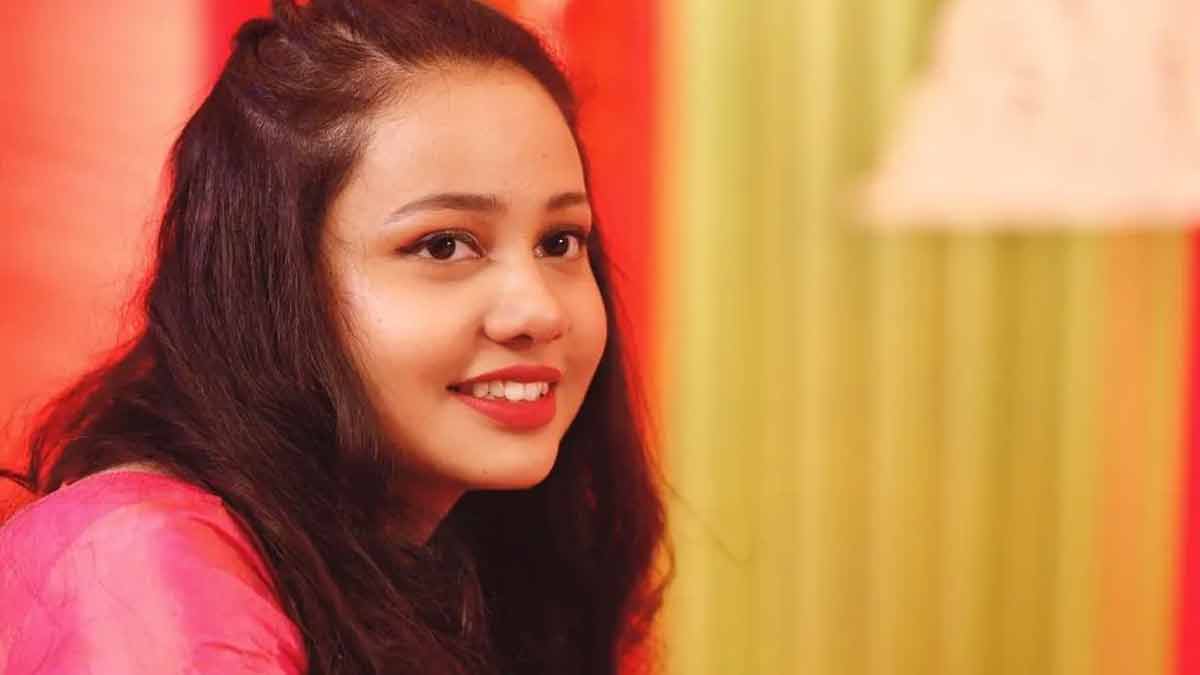 ria dabi IAS, tina dabi sister