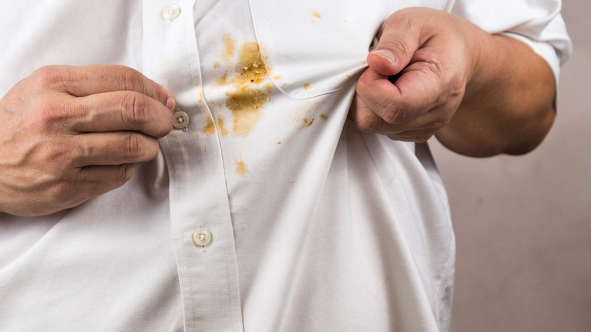 tips to clean stain on white shirt