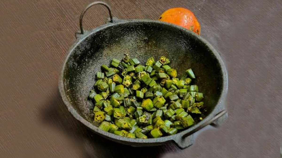 tips to make perfect bhindi in iron kadai
