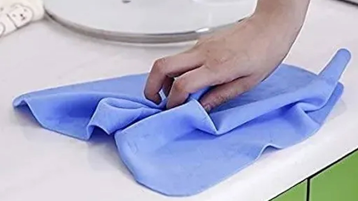 use towel for kitchen cleaning