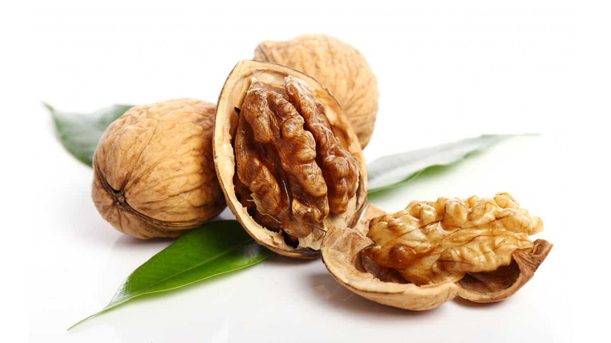 Walnut Storing Tips अखरोट को स्टोर करने का तरीका Walnut Ko Store