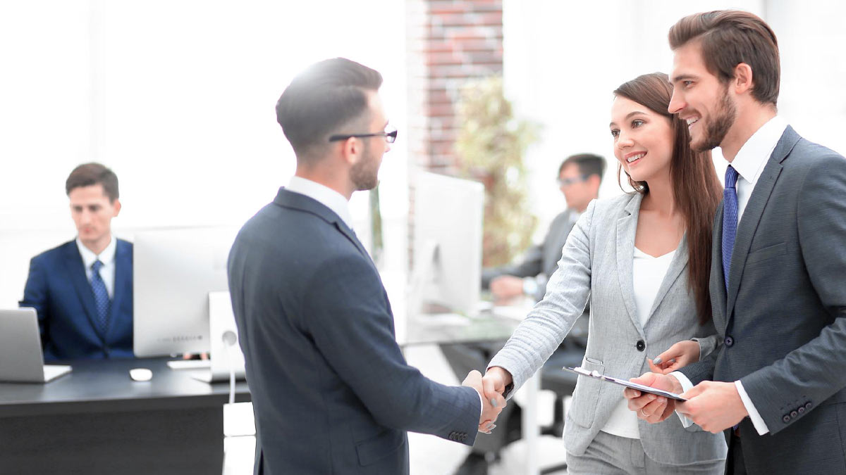 Boss Ko Impress Kaise Kare In Hindi