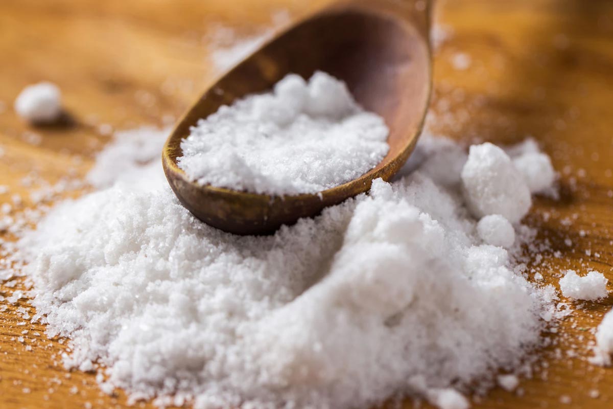 How to use salt For sharpen mixer