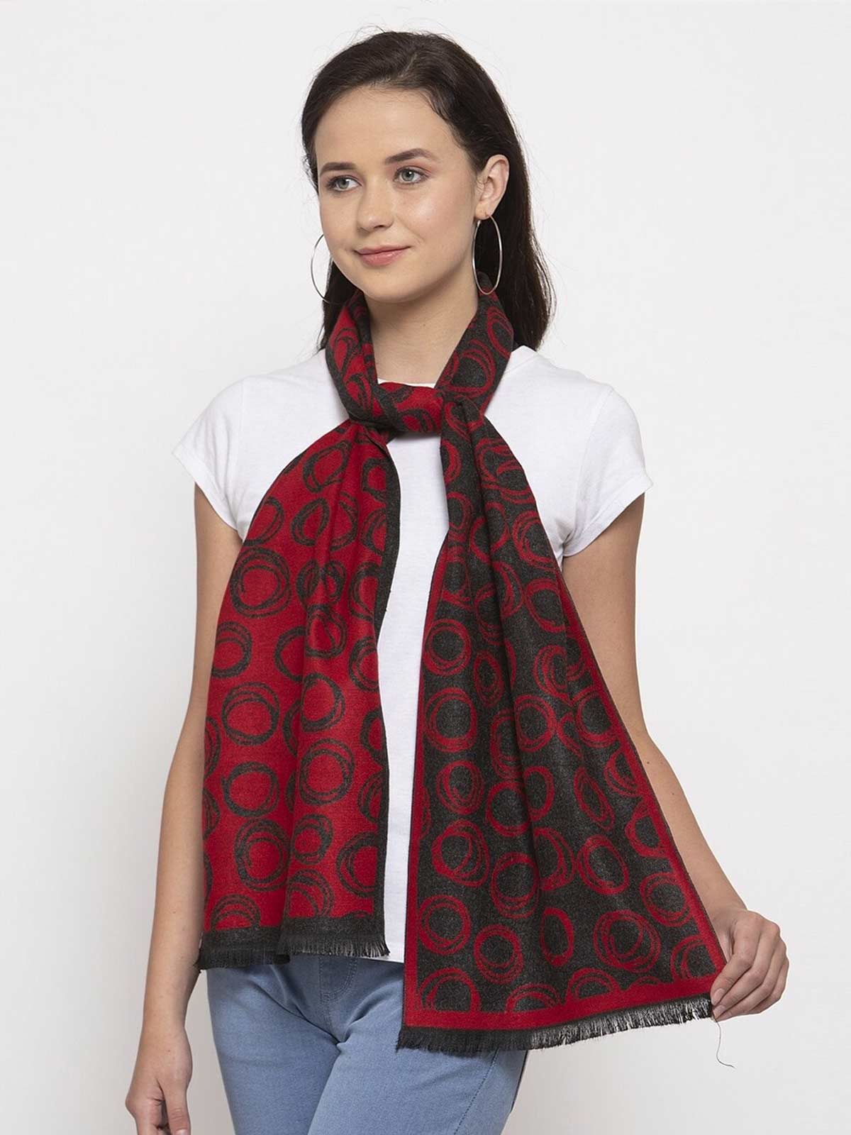 8 Chic Mufflers To Grab From Myntra, All Under ₹700 HerZindagi