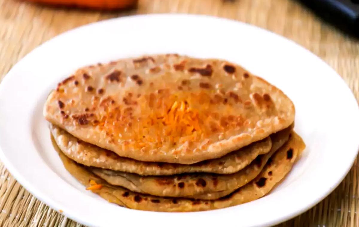 carrot paratha recipe in hindi at home