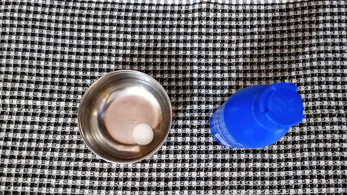 Coconut Oil and Camphor For Dandruffडैंड्रफ की समस्या के लिए क्या करें