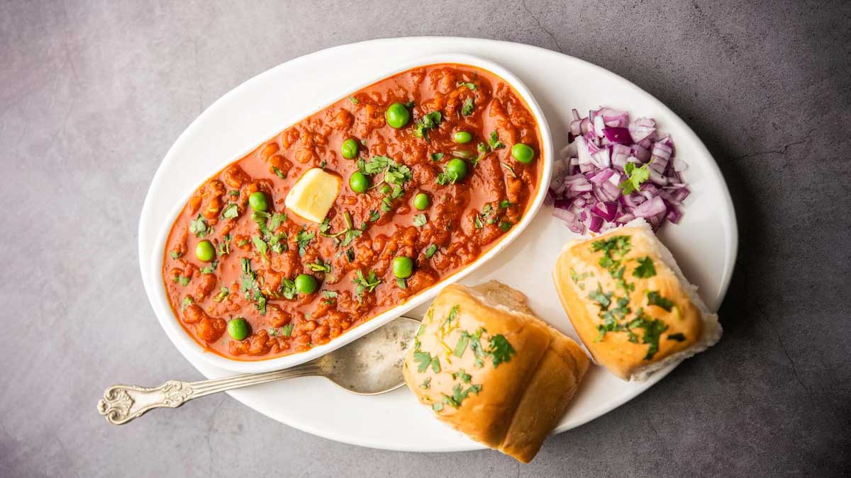 Satiate Your Evening Snack Craving With This Delicious Pav Bhaji Recipe
