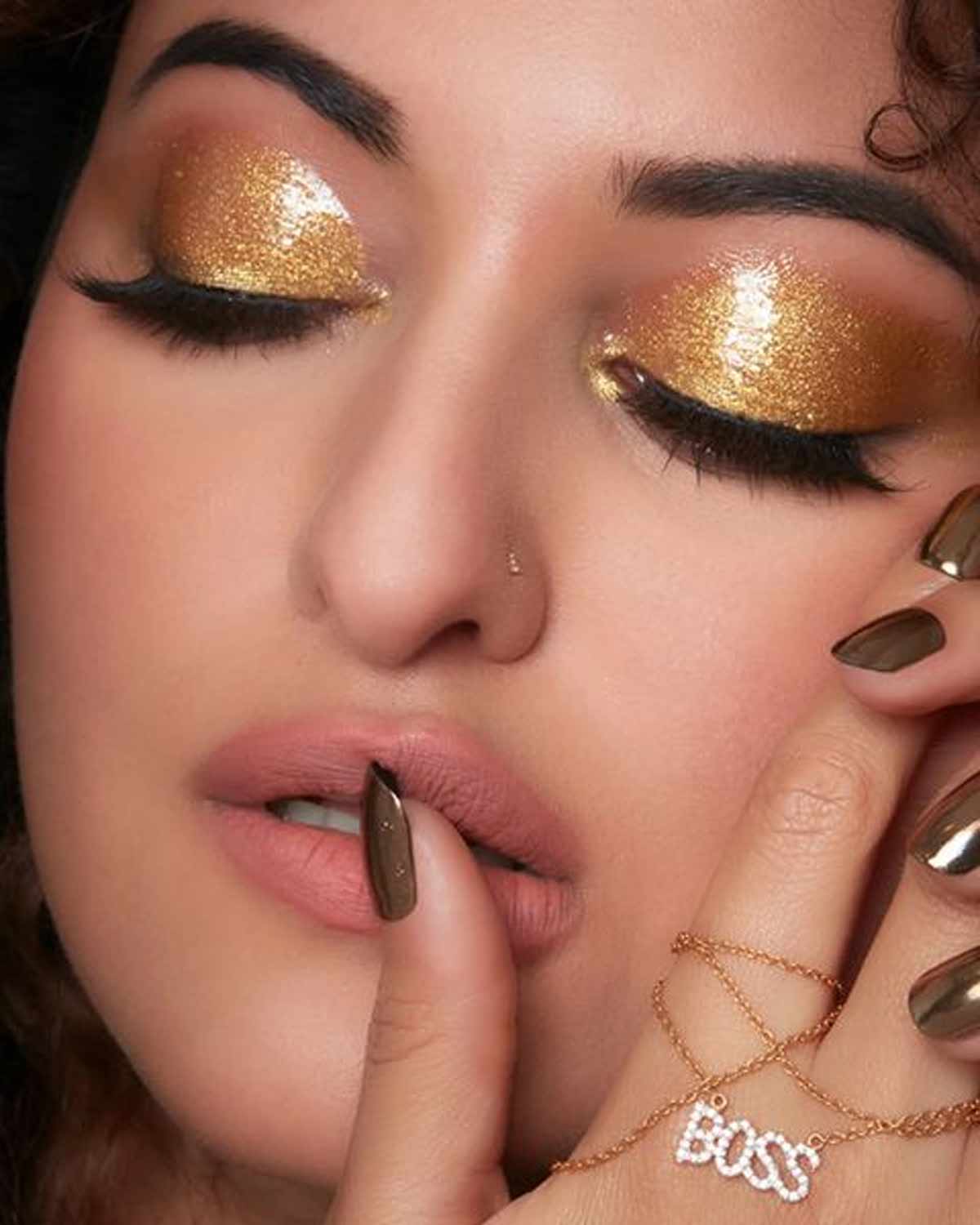 golden glam makeup