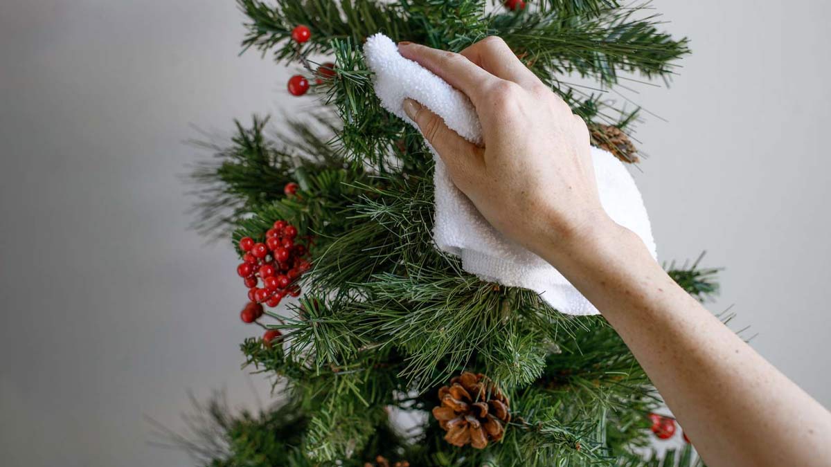 How To Clean Christmas Tree Stand 