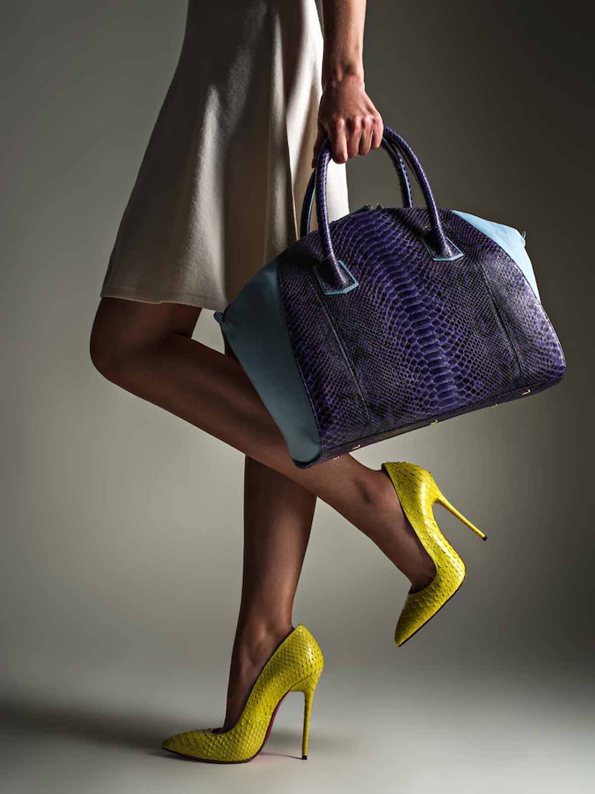 Tips To Style Sandals In Winter विंटर में सैंडल्स को स्टाइल करना