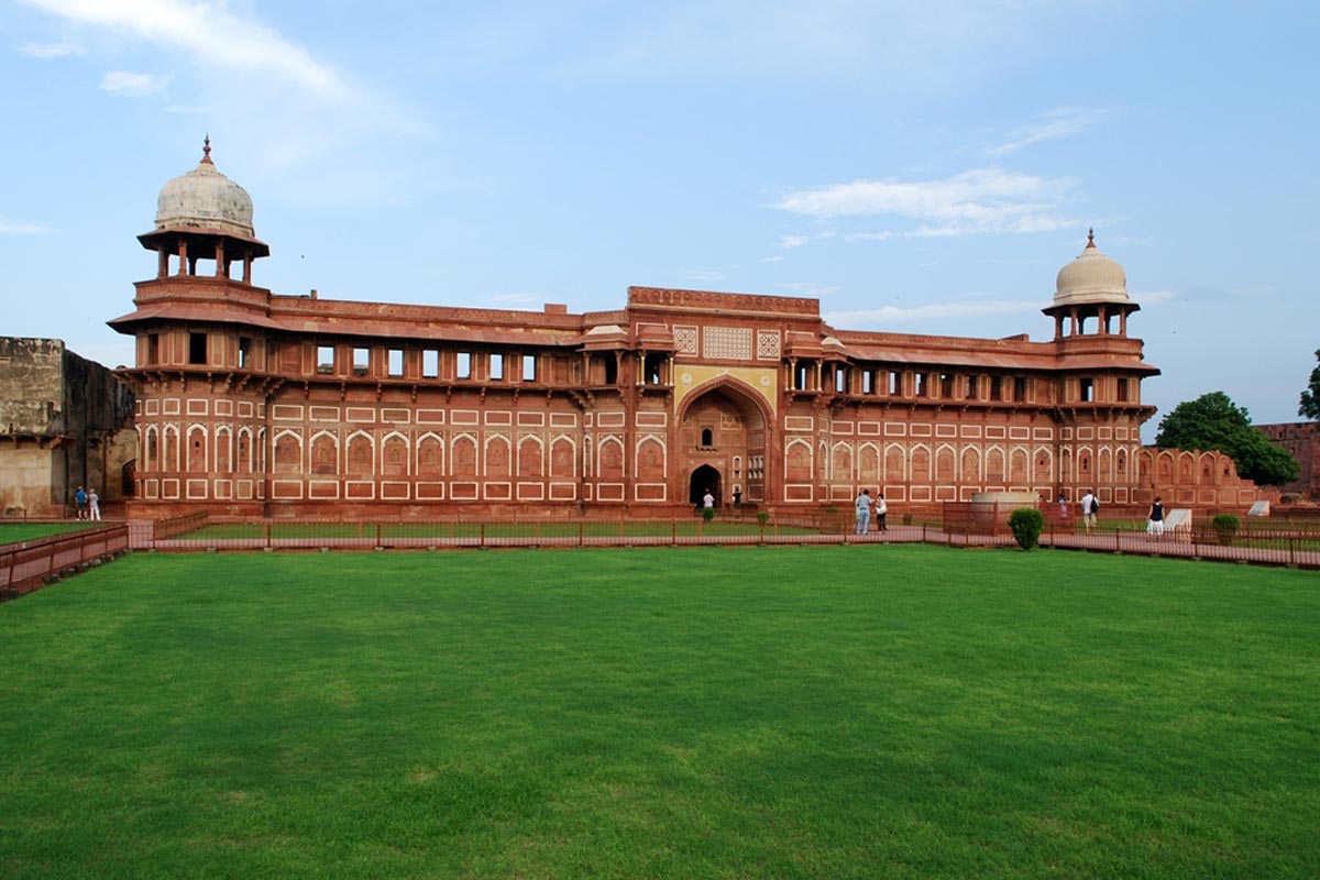 interesting facts about agra