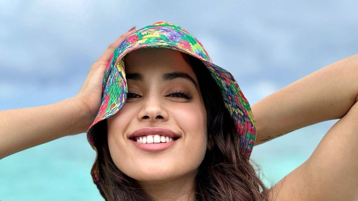 Janhvi Kapoor | Janhvi Kapoor Maldives Trip | Beachwear For Vacation - Vimarsana News
