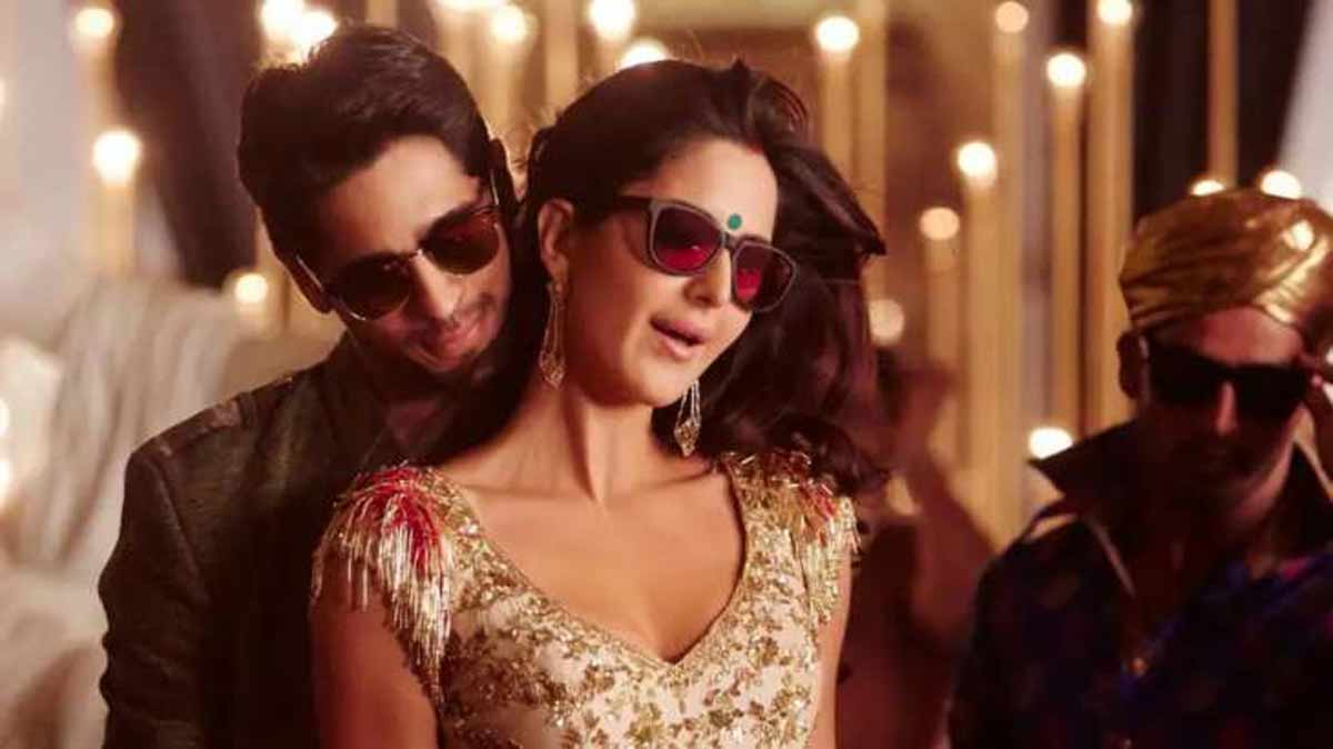 kala chasma song