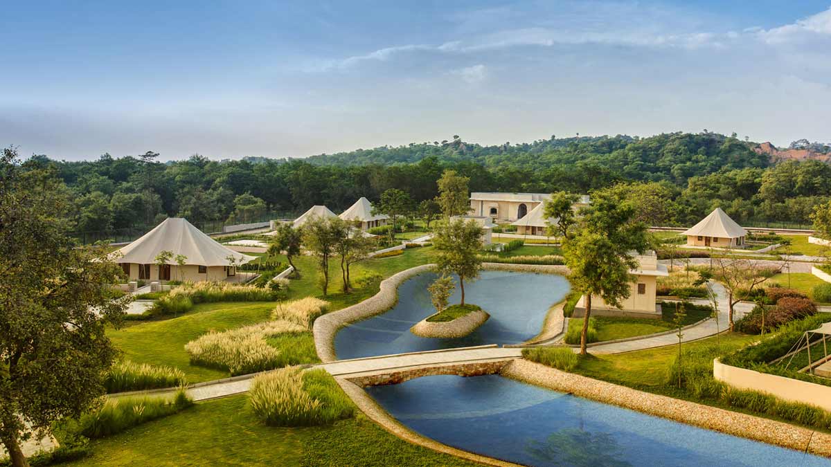 know top highlights of oberoi sukhvilas hotel