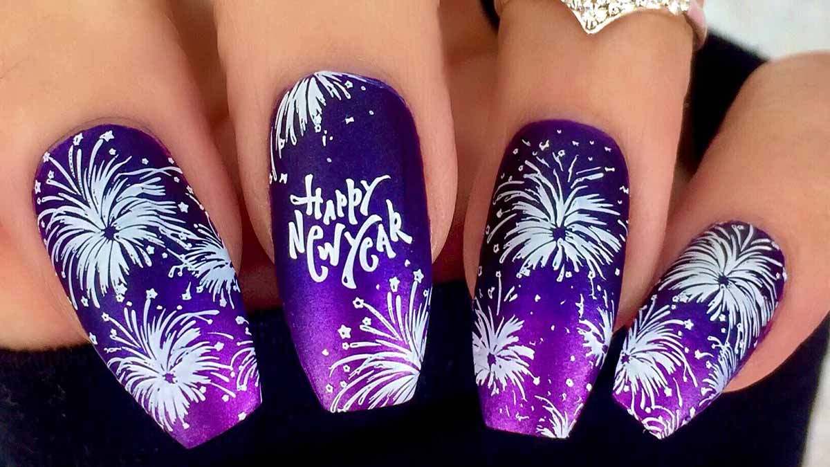 latest new year nail art designs in hindi