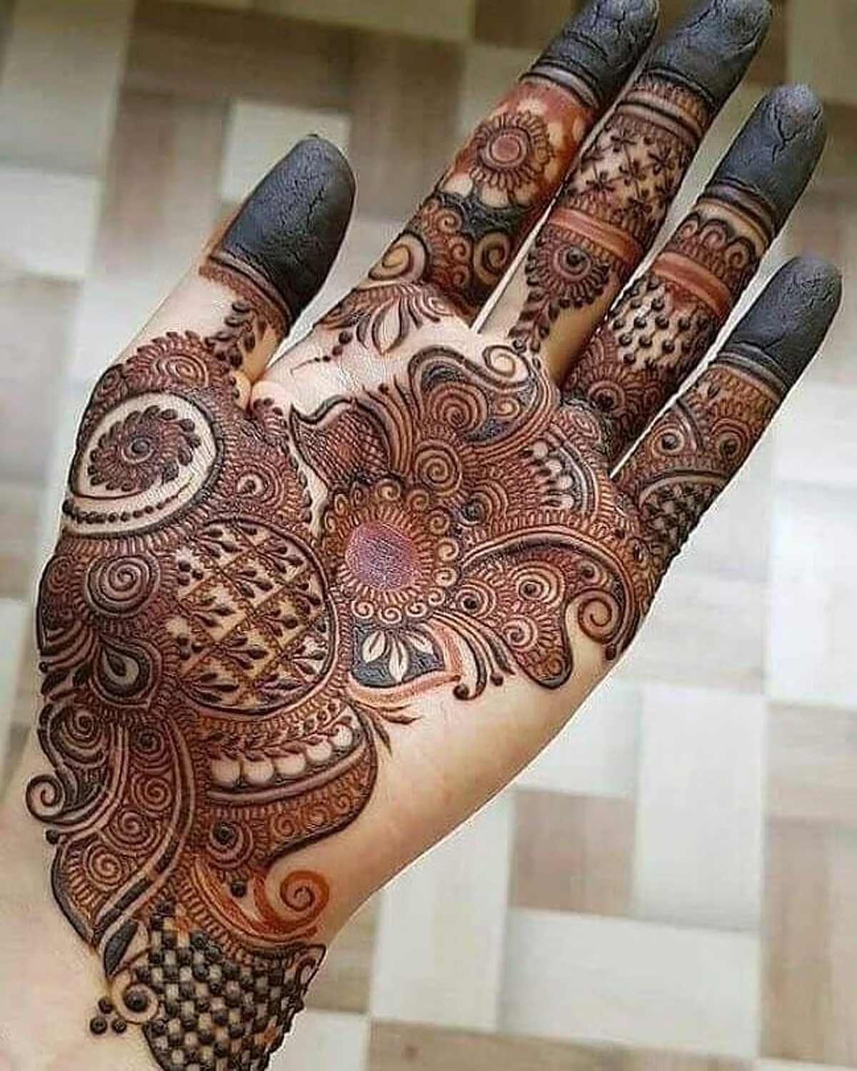 Keri Mehndi Designs