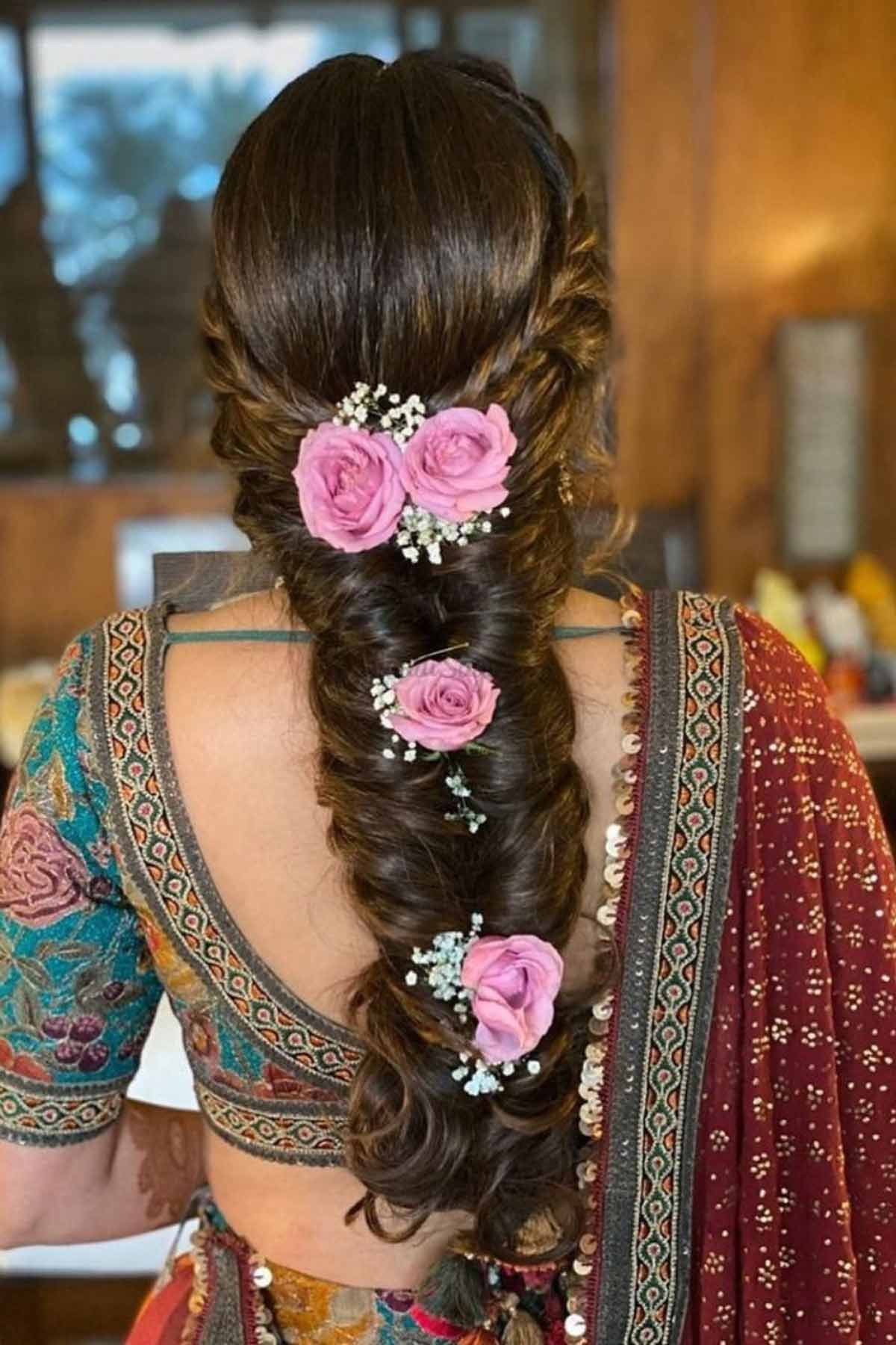 18 Stylish Hairstyles for Saree | Matching Hairstyles with Saree ideas 2024  - SizeSavvy