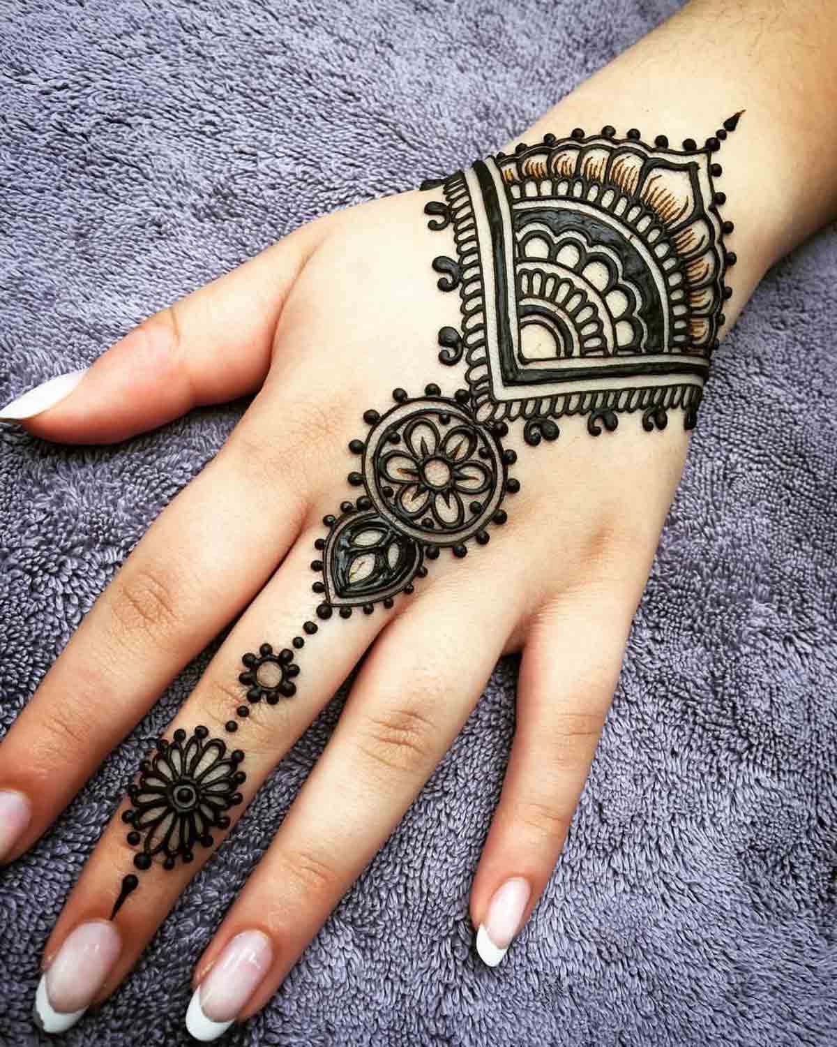 modern mehndi designs
