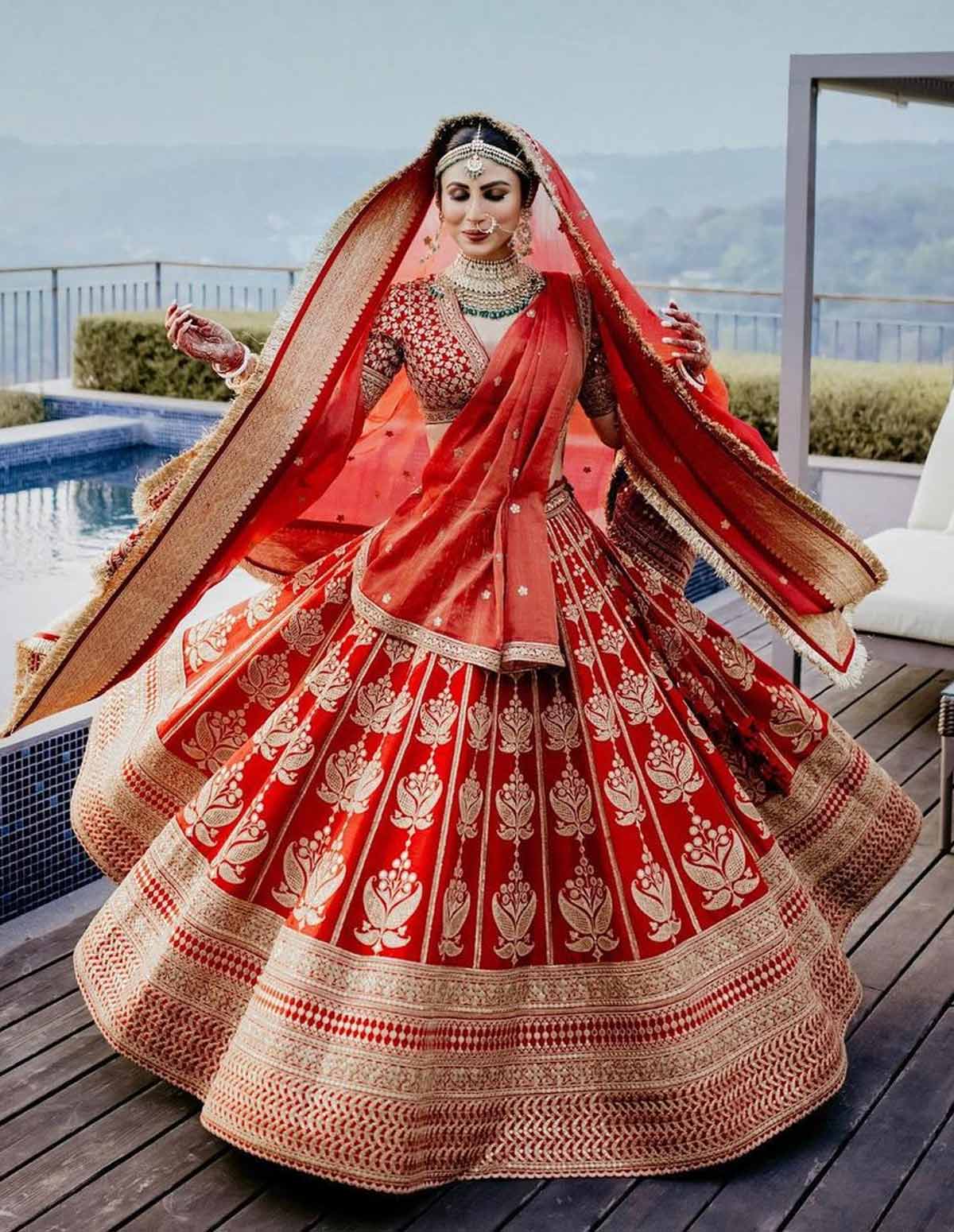 mouni roy wedding makeup 