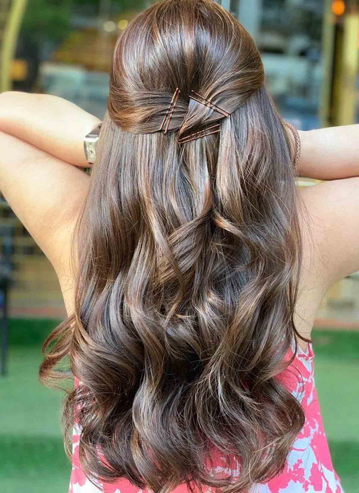 pin up hair style new year