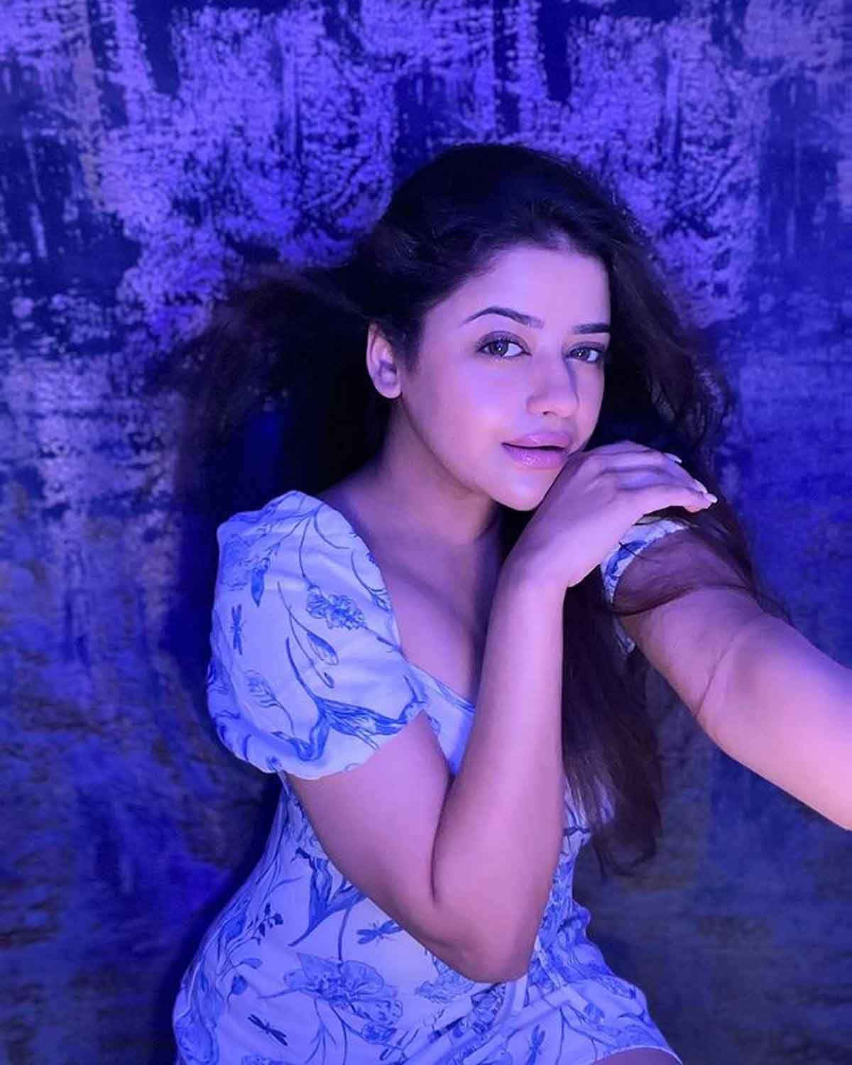 ravi kishan daughter riva hot looks