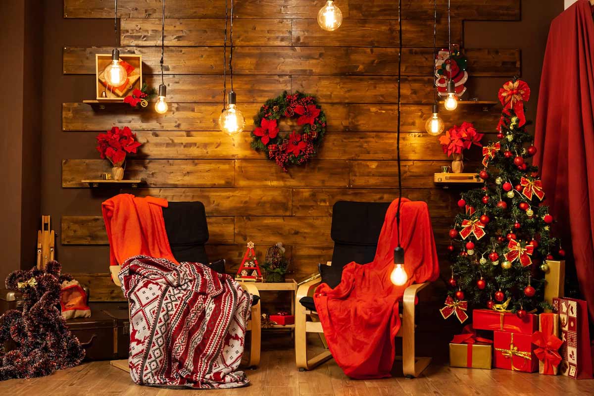 red green decor
