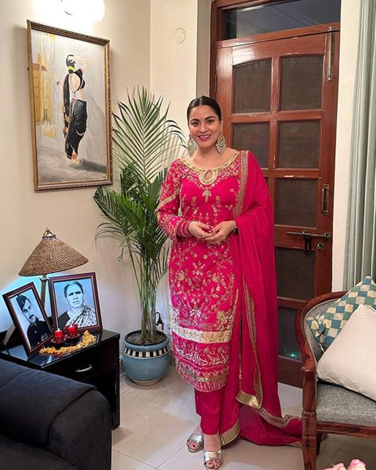 shraddha arya in heavy suit