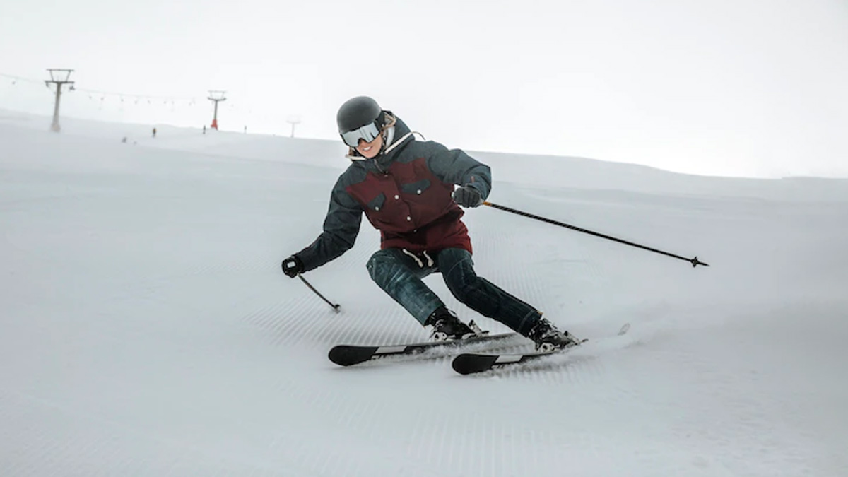 Skiing Health Benefits स्कीइंग के हेल्थ बेनिफिट्स Skiing Ke Health