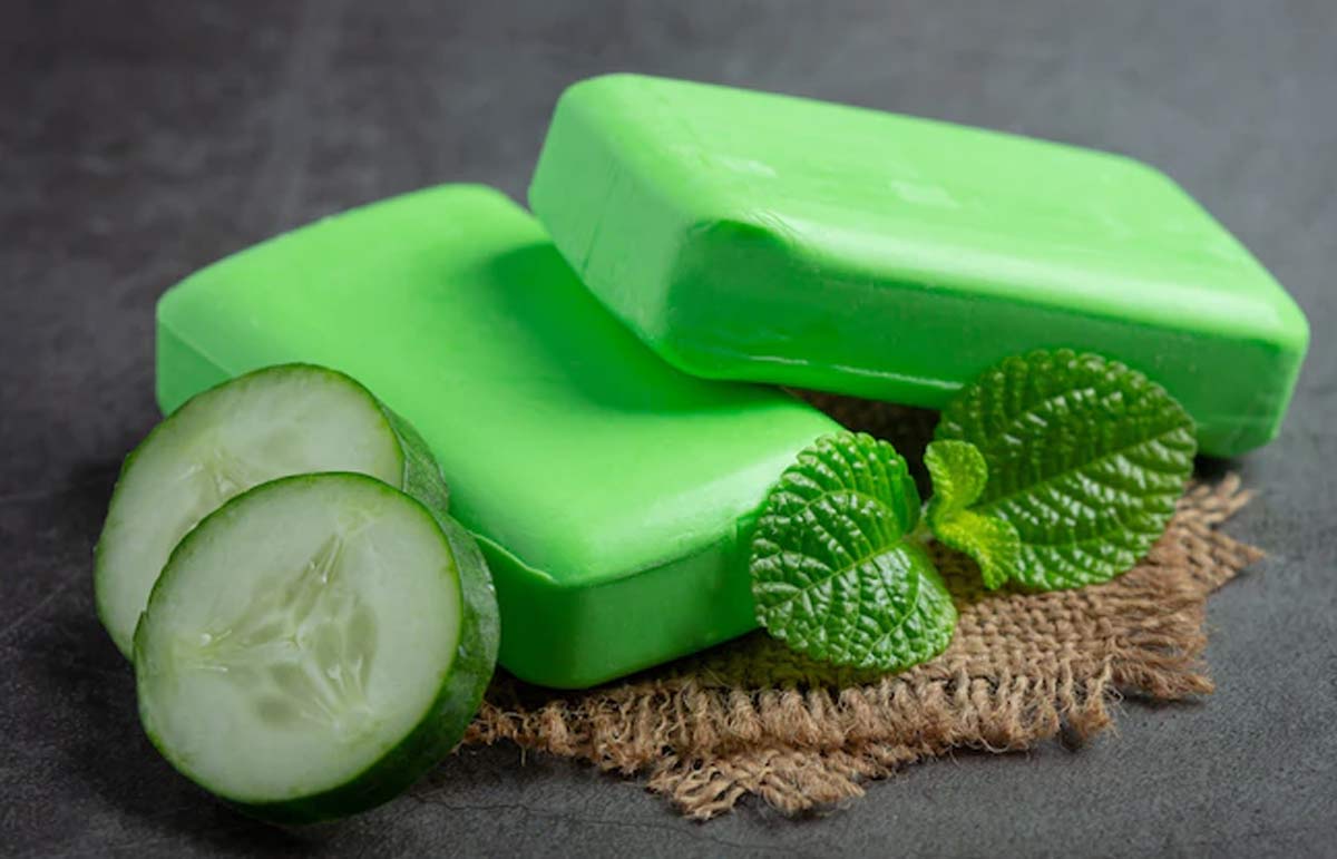 Select Soap According To Skin Type स्किन टाइप के अनुसार साबुन चुनना