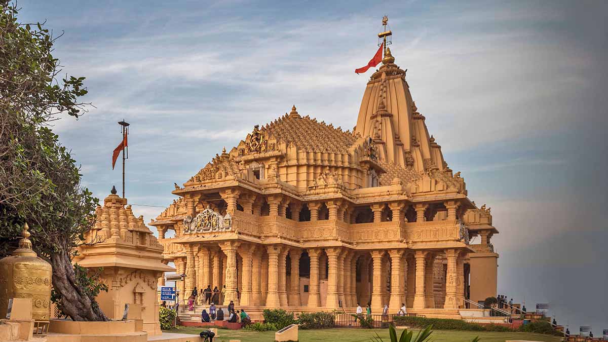 Somnath Temple Amazing Facts| सोमनाथ मंदिर से जुड़े अमेजिंग फैक्ट्स| Somnath  Mandir Se Jude Facts | some interesting facts about somnath temple |  HerZindagi