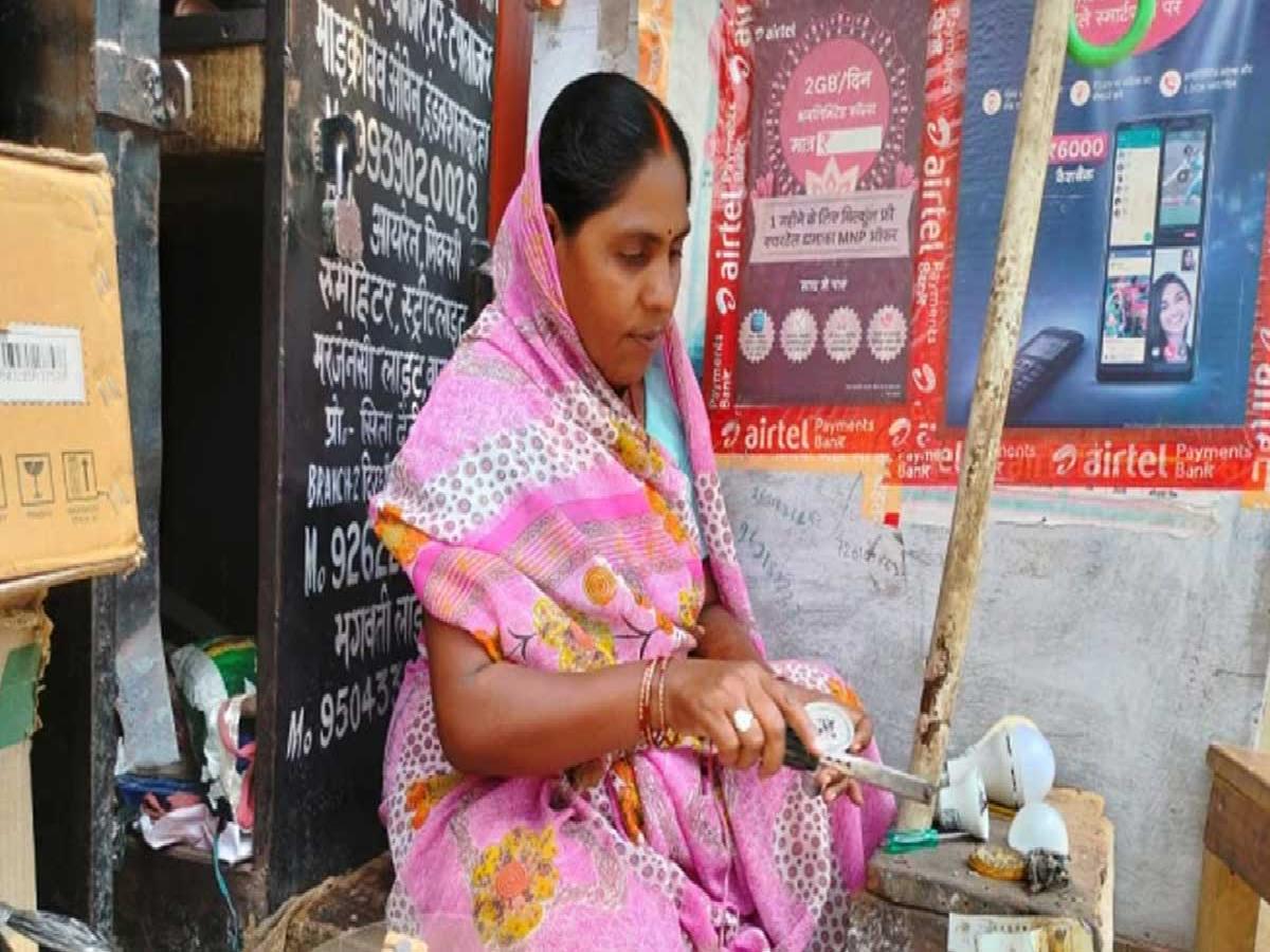 कौन हैं बिहार की पहली महिला इलेक्ट्रीशियन|Success Story Of Female Electrician Sita Devi|Female Electrician Sita Devi | inspirational story of female electrician sita devi | HerZindagi