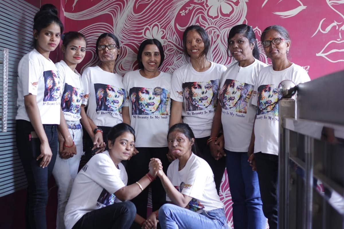 what is the motive of sheroes cafe