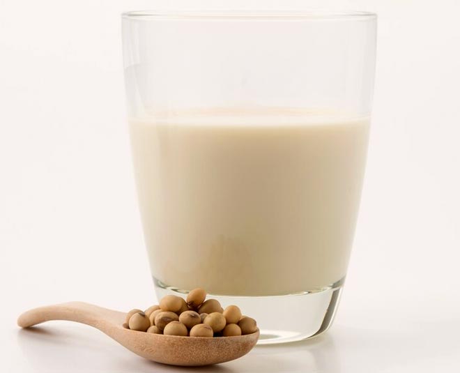 Soy Milk Or Almond Milk Which Is Healthier In Hindi soy milk or almond milk which is healthier