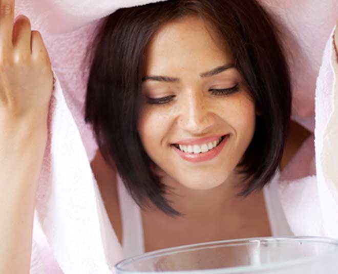 How to Steam Face at Home Without a Steamer and Its Benefits in Hindi