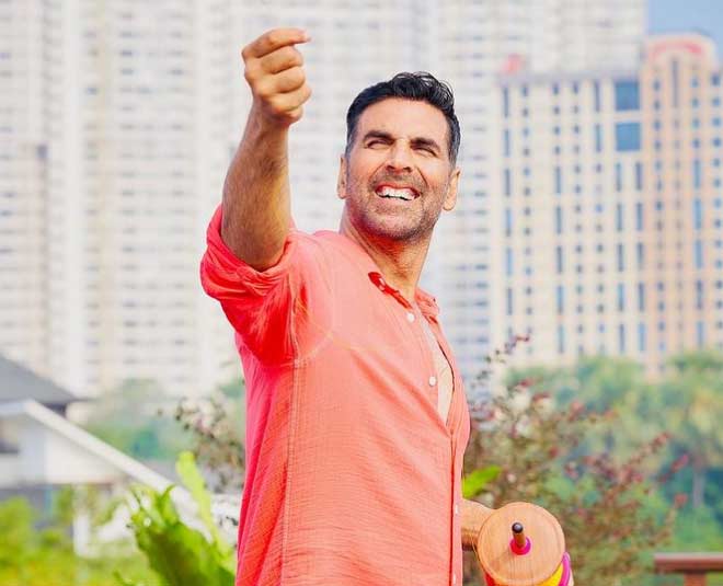 akshay kumar first job