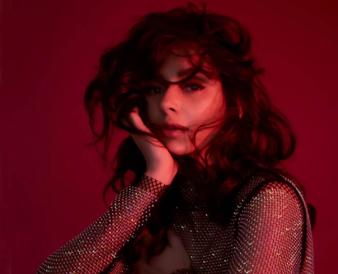 all about shibani dandekar