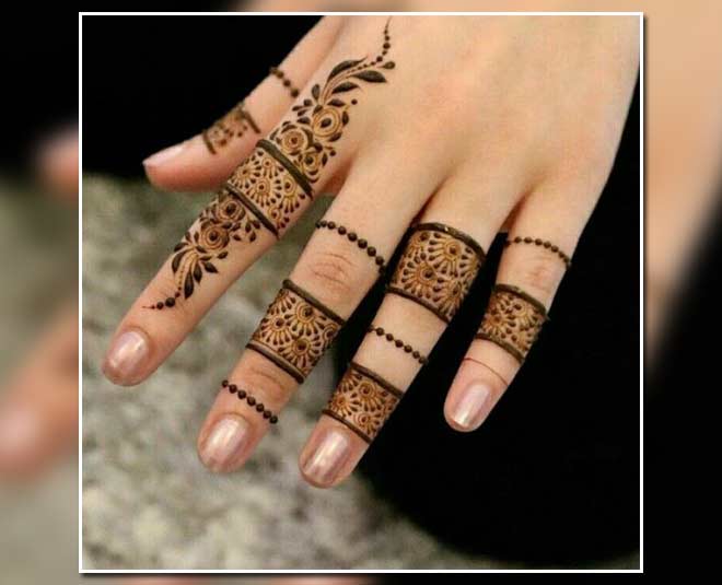 attractive ringer finger mehndi pattern