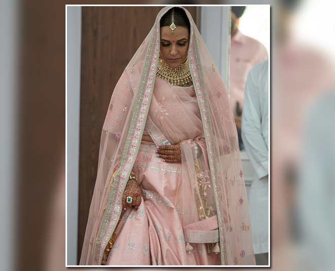 नेहा धूपिया best lehenga color