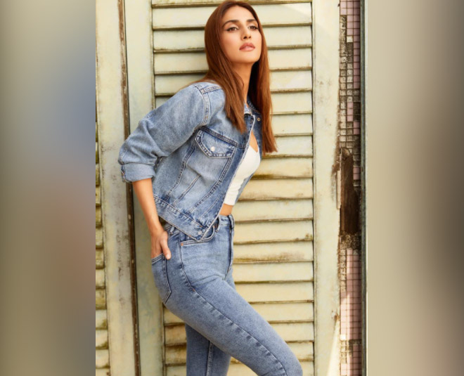 bollywood celebs who played role of transgender