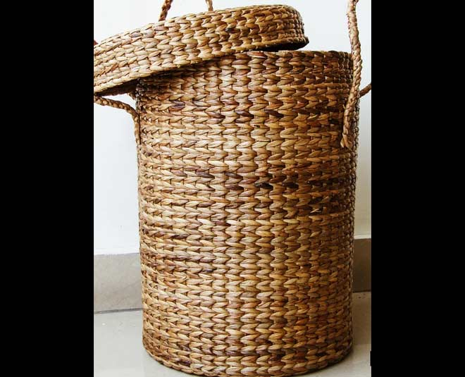 closet organizing items