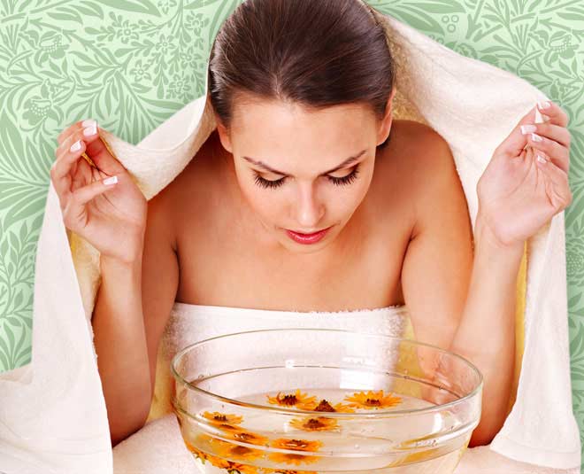 How to Steam Face at Home Without a Steamer and Its Benefits in Hindi