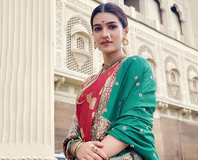 kriti sanon paithani saree