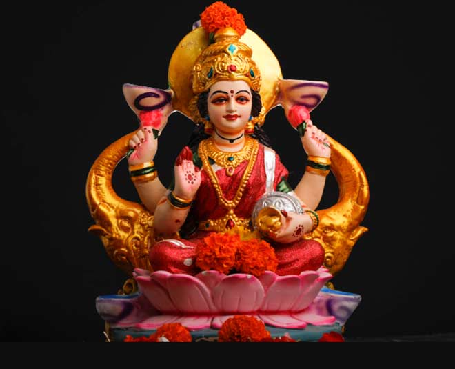 लक्ष्मी जी का पूजन है फलदायी lakshmi pujan